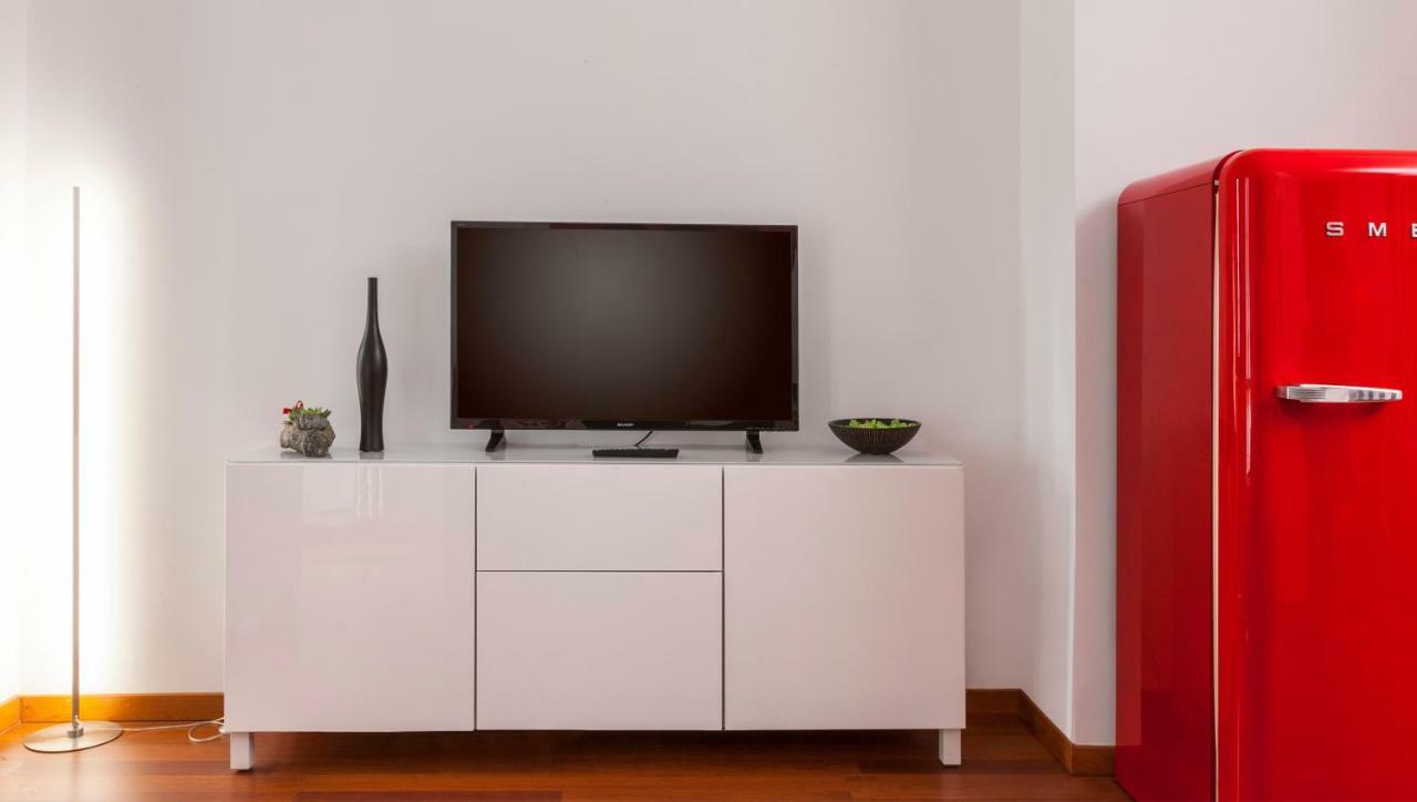 Bright House In Milan Apartment ภายนอก รูปภาพ