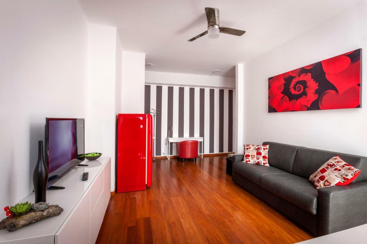 Bright House In Milan Apartment ภายนอก รูปภาพ