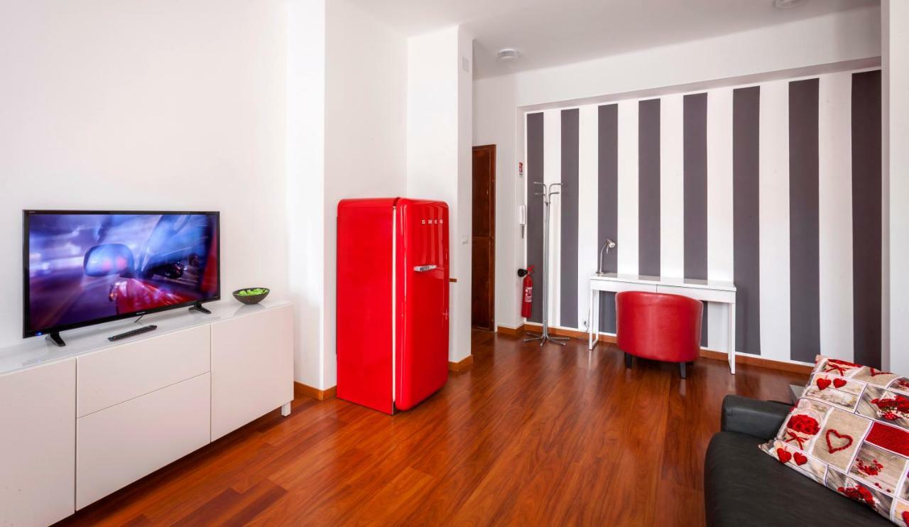 Bright House In Milan Apartment ภายนอก รูปภาพ