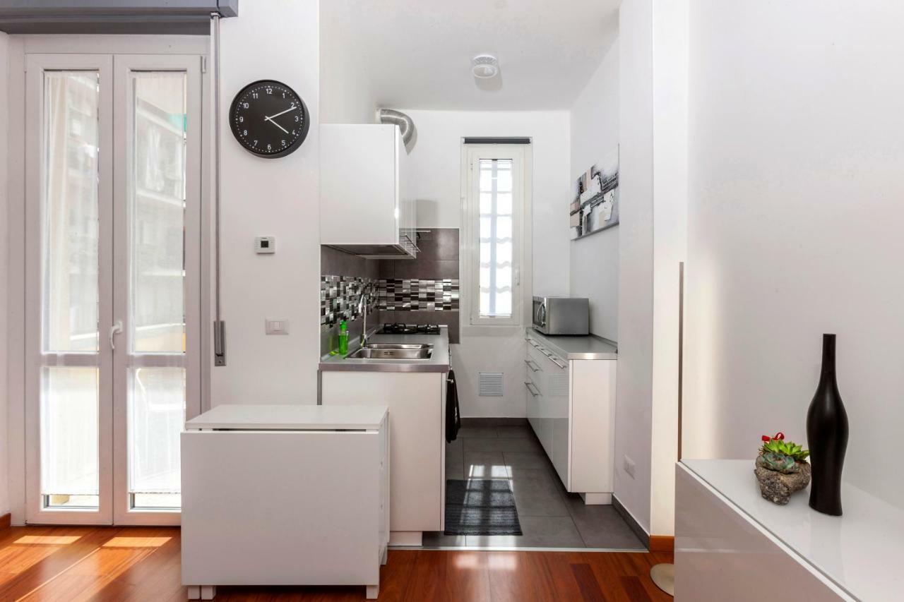 Bright House In Milan Apartment ภายนอก รูปภาพ