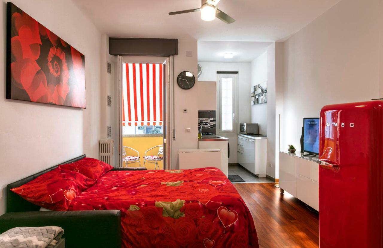 Bright House In Milan Apartment ภายนอก รูปภาพ