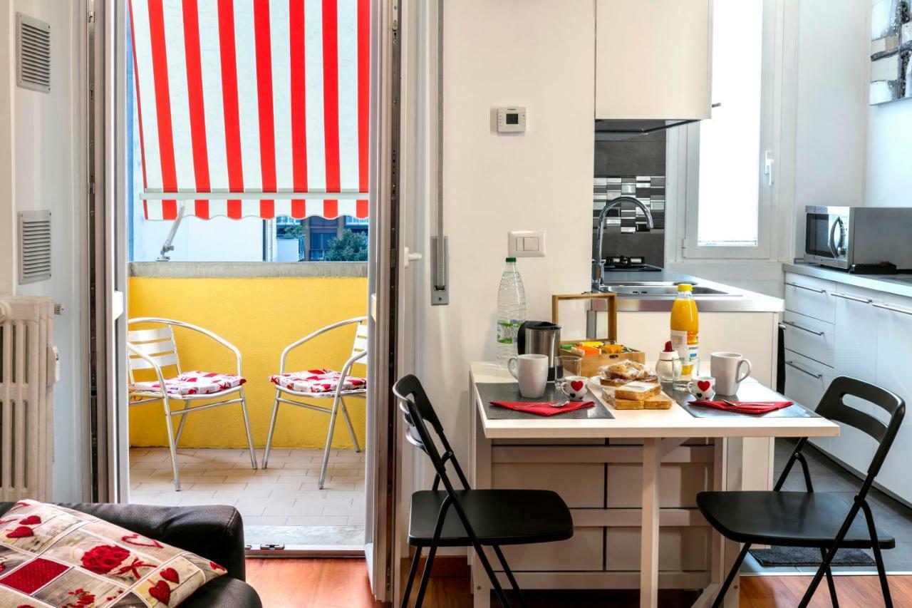 Bright House In Milan Apartment ภายนอก รูปภาพ