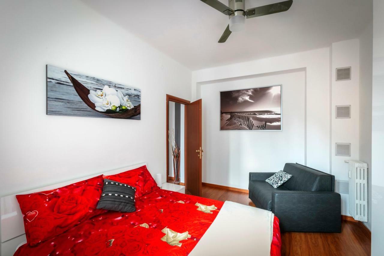 Bright House In Milan Apartment ภายนอก รูปภาพ