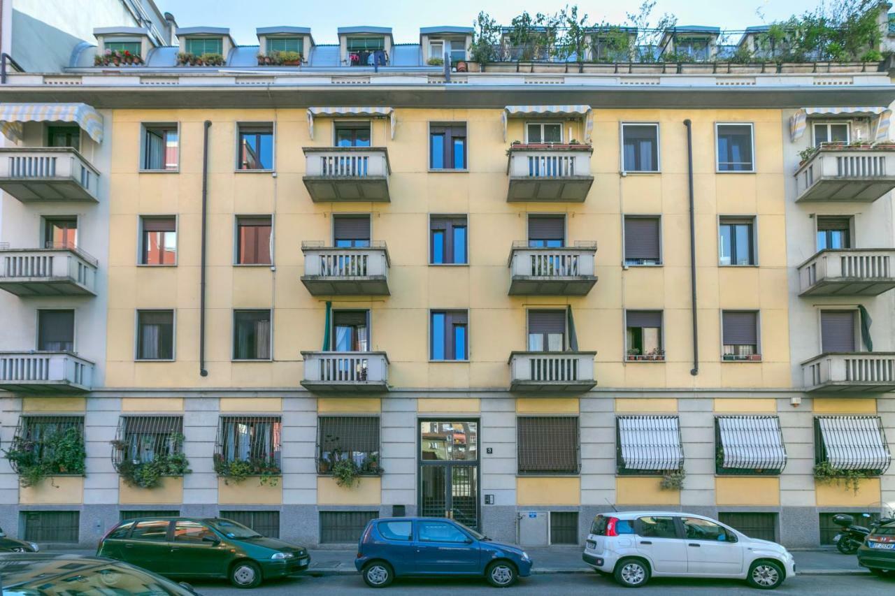 Bright House In Milan Apartment ภายนอก รูปภาพ